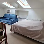 Kashmir Bed & Breakfast 3*