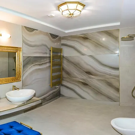 B&B Kashmir