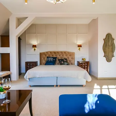 Kashmir ベッド・アンド・ブレックファスト ミエルノ